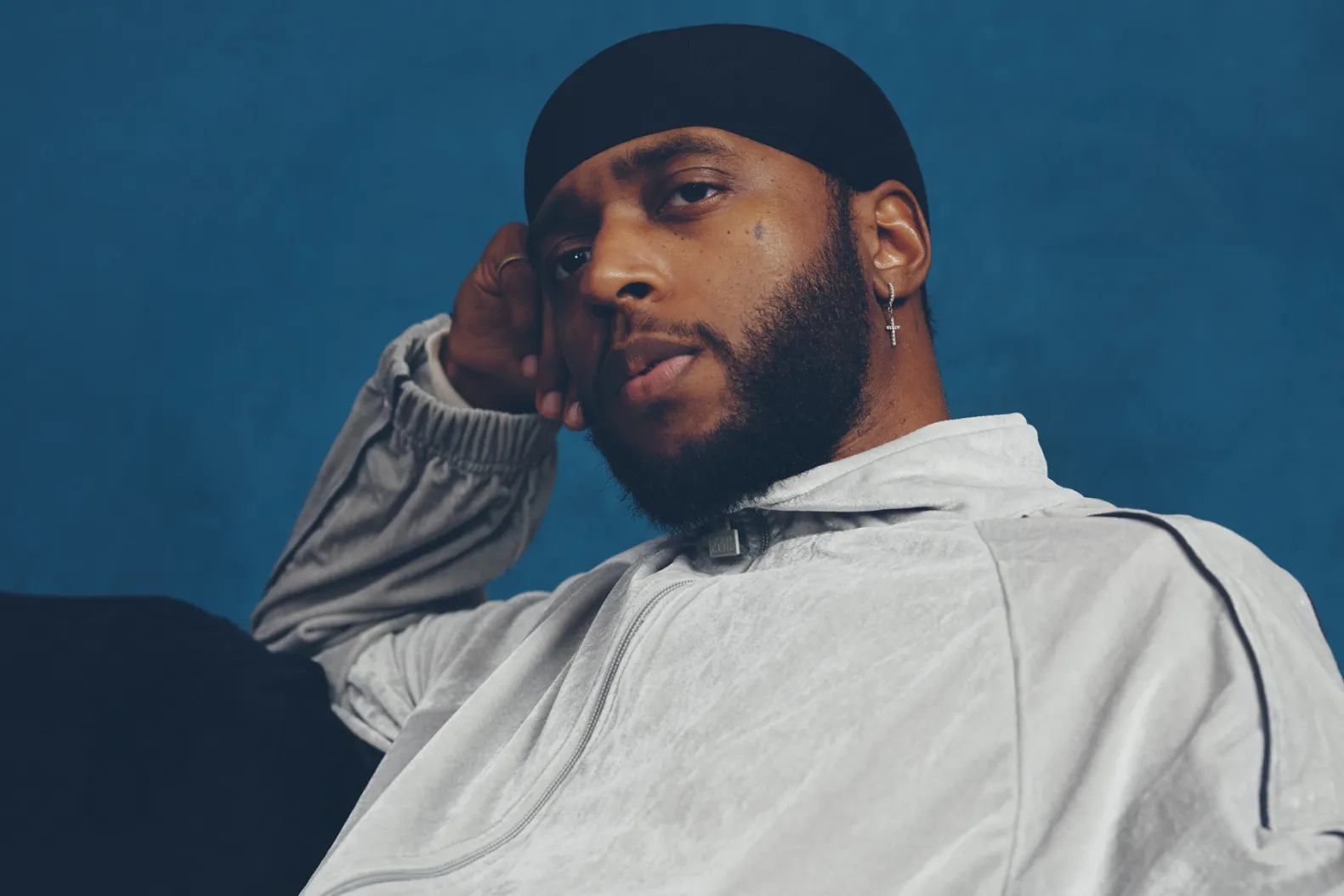 6LACK Links Up with Odeal for "On Me"